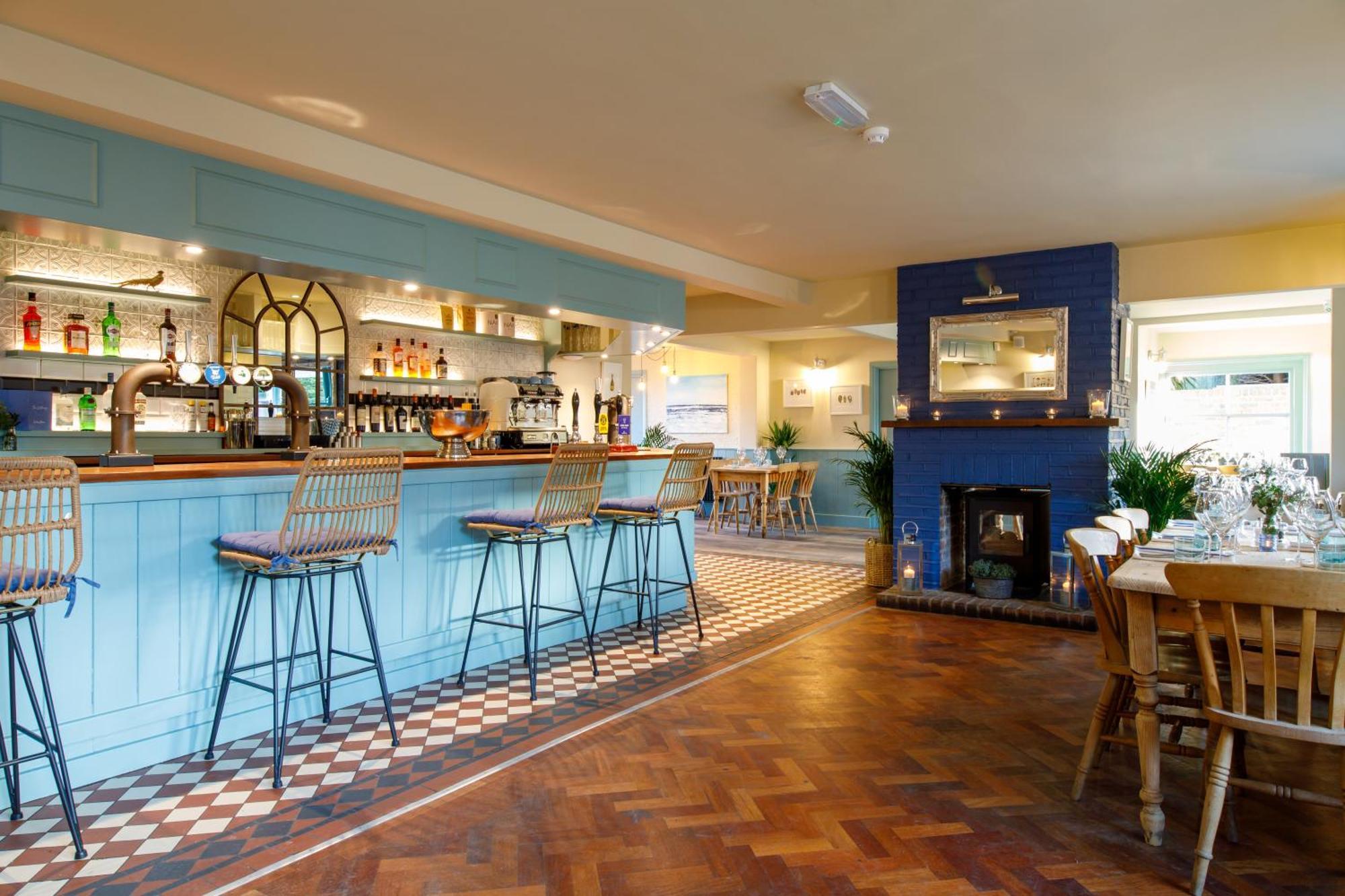 The Wittering Hotel Уест Уитъринг Екстериор снимка